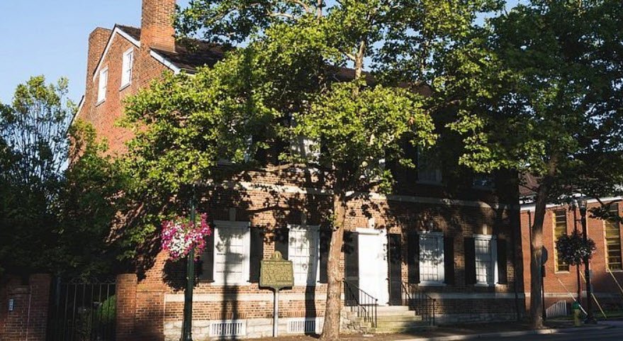 Nannine Clay Wallis Arboretum, United States